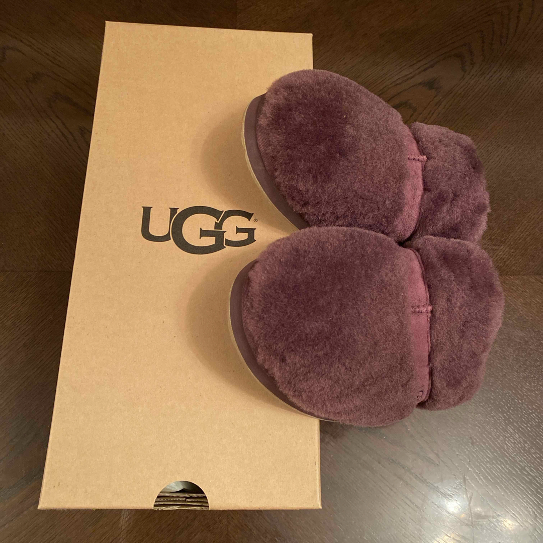 UGG(アグ)のUGG  スリッパ インテリア/住まい/日用品のインテリア小物(スリッパ/ルームシューズ)の商品写真