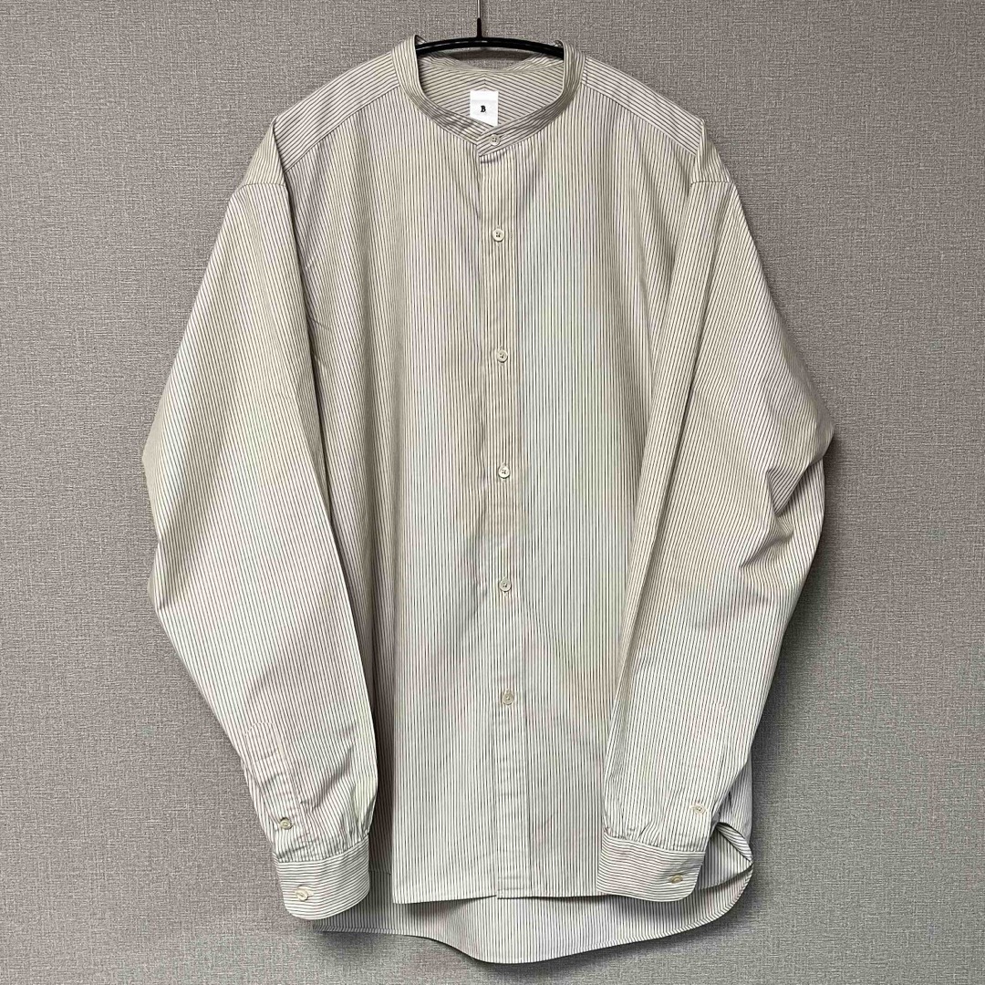 EDIFICE(エディフィス)のエディフィスラブークル　スタンドカラーシャツ　アイボリーストライプ メンズのトップス(シャツ)の商品写真