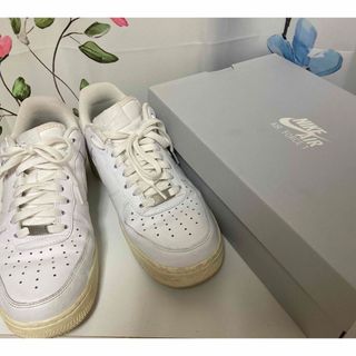 ナイキ(NIKE)のNIKE エアフォース1 WHITE  25.5cm(スニーカー)