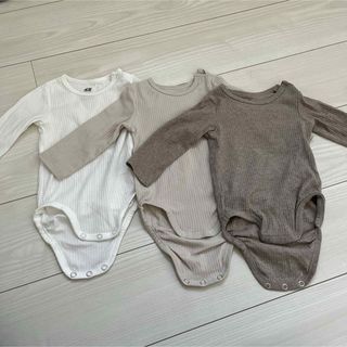 エイチアンドエム(H&M)の4-6m ロンパース　3枚セット(ロンパース)