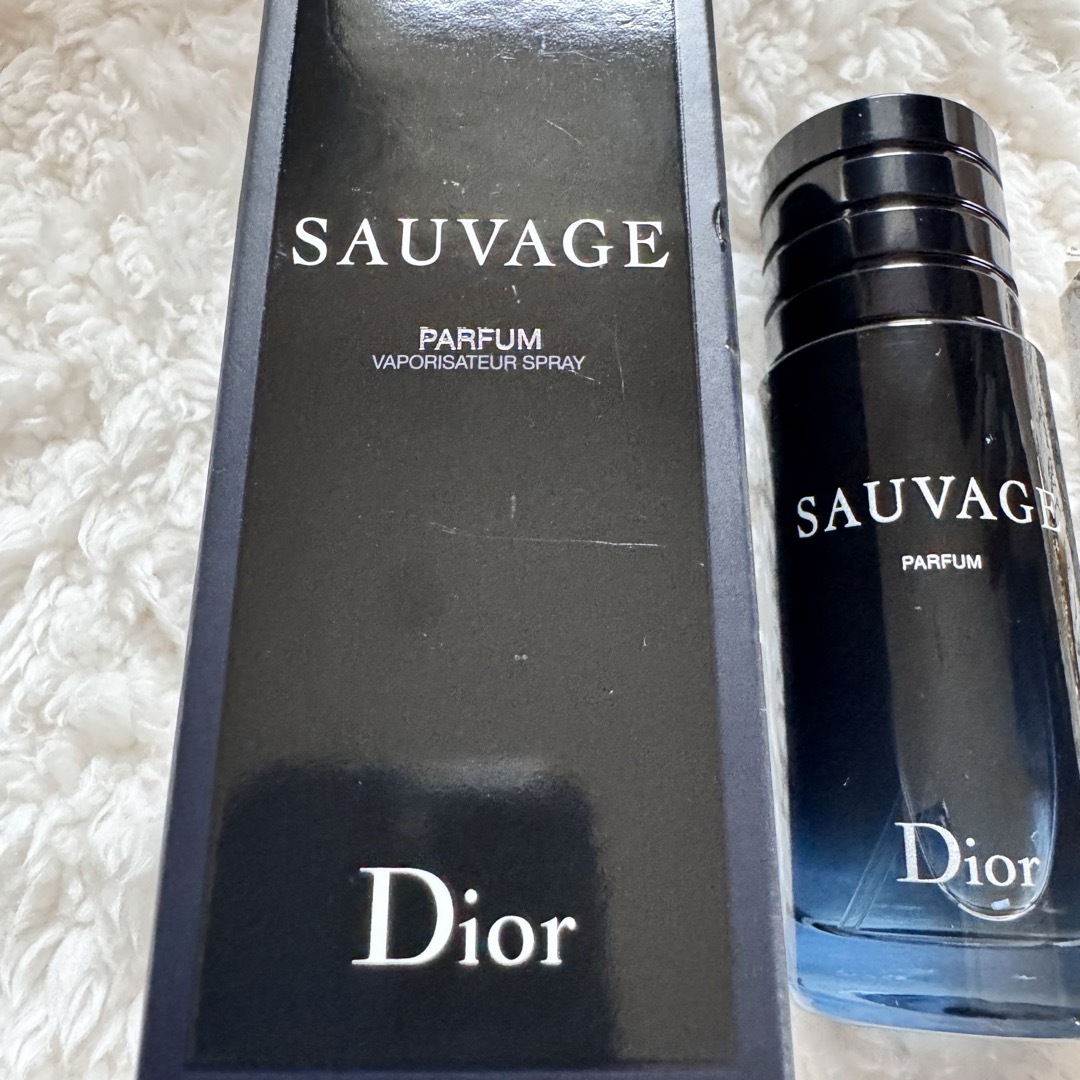 Dior(ディオール)の DIOR ソヴァージュ パルファン 30ml SAUVAGE 香水 コスメ/美容のコスメ/美容 その他(その他)の商品写真