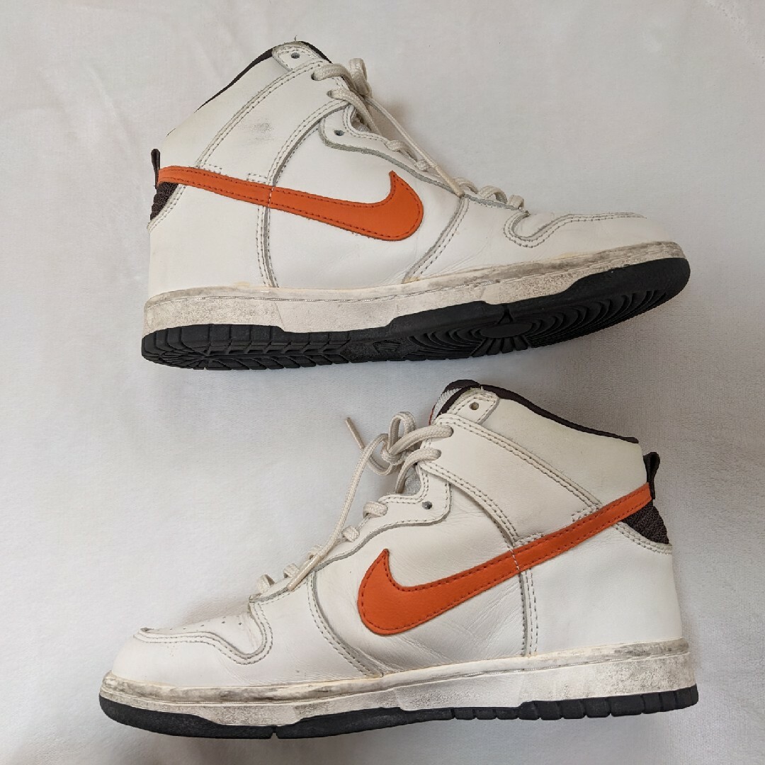 NIKE(ナイキ)のNIKE　DUNK HIGH　travisScott　着用　モデル　24.0㎝ メンズの靴/シューズ(スニーカー)の商品写真