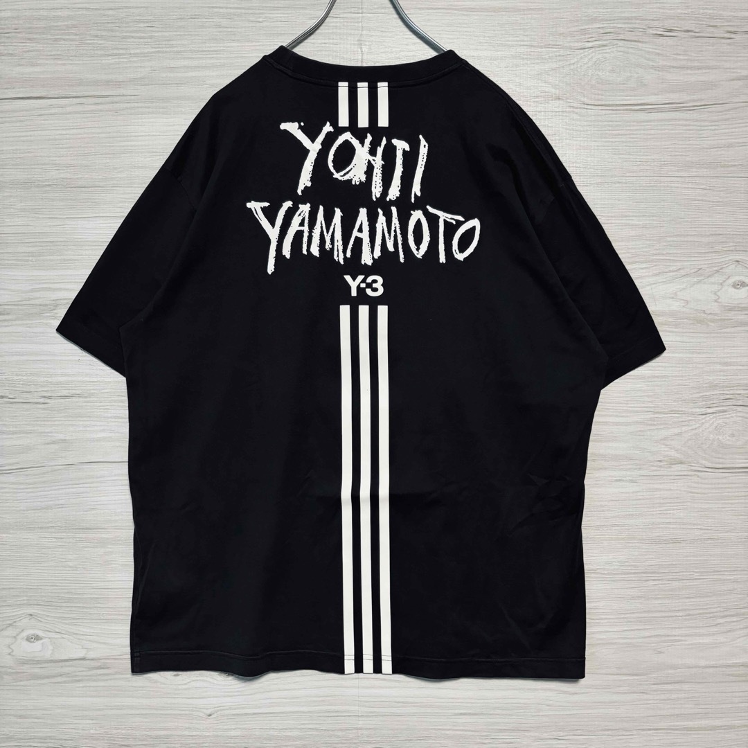 Y-3(ワイスリー)の【人気デザイン】Y-3 ワイスリー Tシャツ バックプリント スリーライン XL メンズのトップス(Tシャツ/カットソー(半袖/袖なし))の商品写真