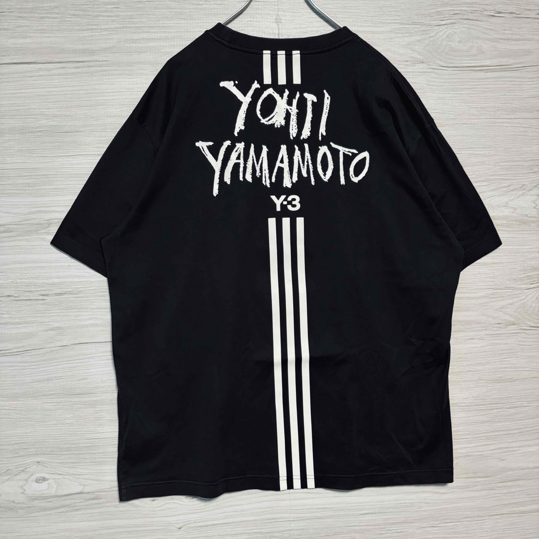 Y-3(ワイスリー)の【人気デザイン】Y-3 ワイスリー Tシャツ バックプリント スリーライン XL メンズのトップス(Tシャツ/カットソー(半袖/袖なし))の商品写真