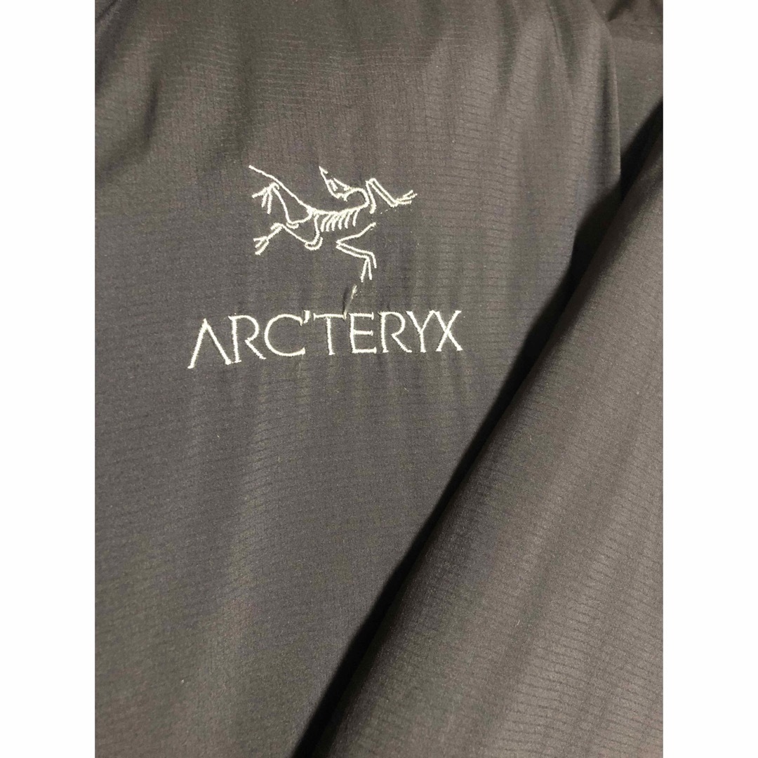 ARC'TERYX(アークテリクス)のアークテリクスアトムフーディー　Sサイズ メンズのジャケット/アウター(ナイロンジャケット)の商品写真