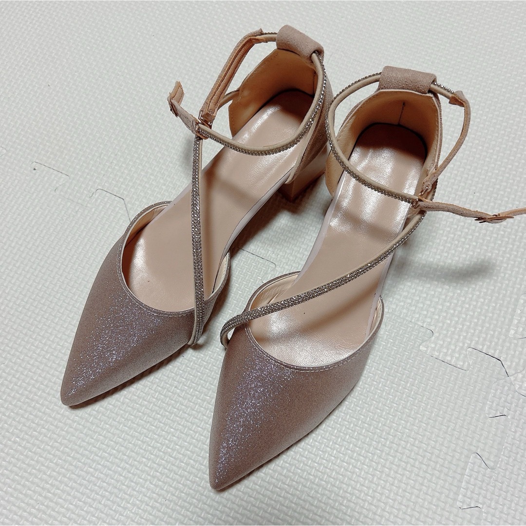SHEIN(シーイン)の結婚式 靴 チャンキーヒール パンプス ポイントトゥ キラキラ 新品 送料無料 レディースの靴/シューズ(ハイヒール/パンプス)の商品写真