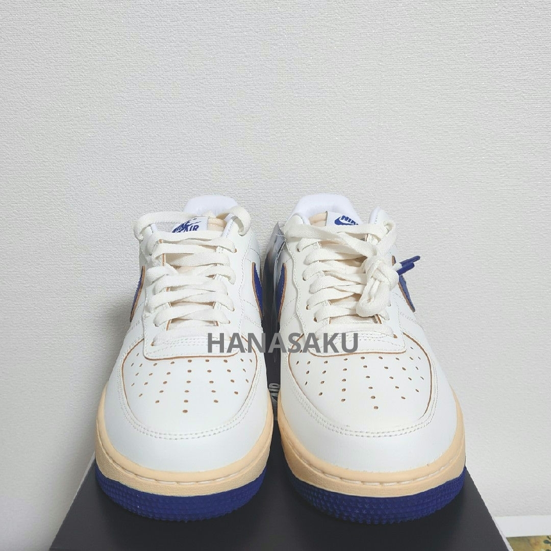 NIKE(ナイキ)の[新品]NIKE W AIR FORCE 1 '07 エア フォース 1 メンズの靴/シューズ(スニーカー)の商品写真