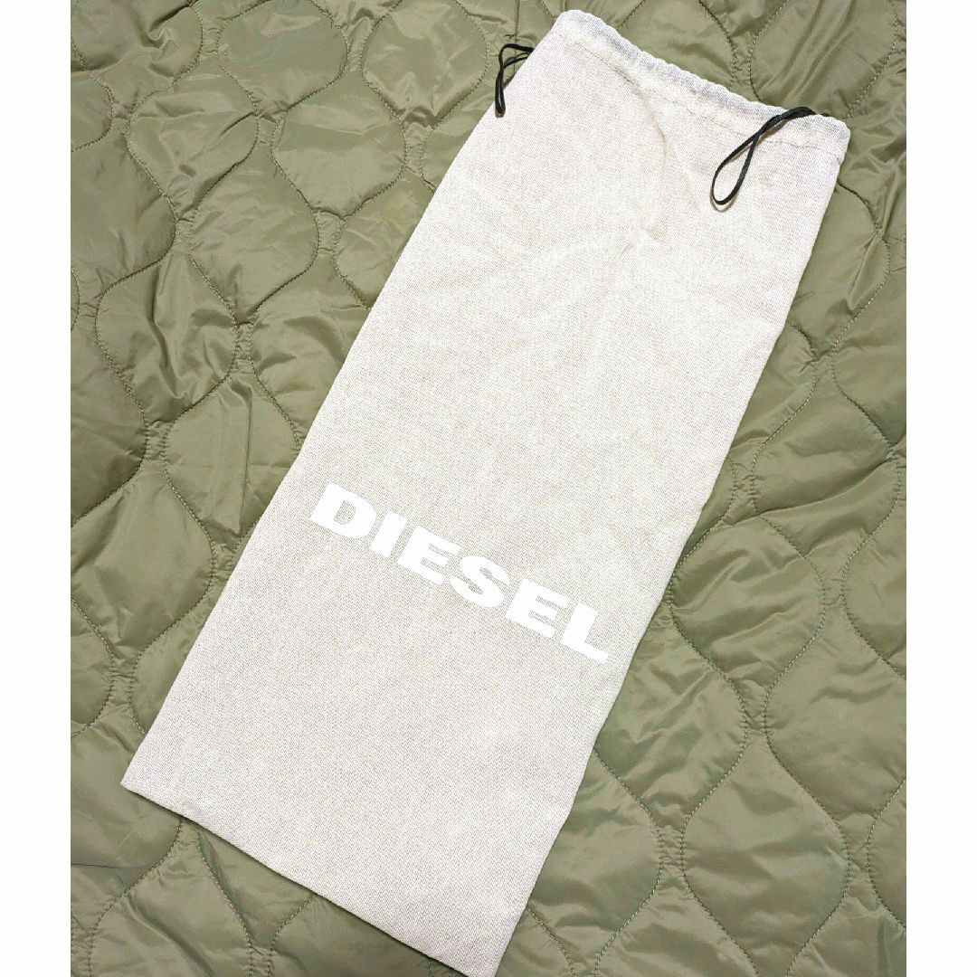 DIESEL(ディーゼル)のDIESELディーゼル リアルレザー ショルダーバッグ レディースのバッグ(ショルダーバッグ)の商品写真