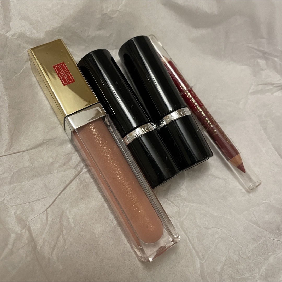 Elizabeth Arden(エリザベスアーデン)の新品 半額以下！ 母の日にも♡ Elizabeth Arden Lip kit コスメ/美容のキット/セット(コフレ/メイクアップセット)の商品写真