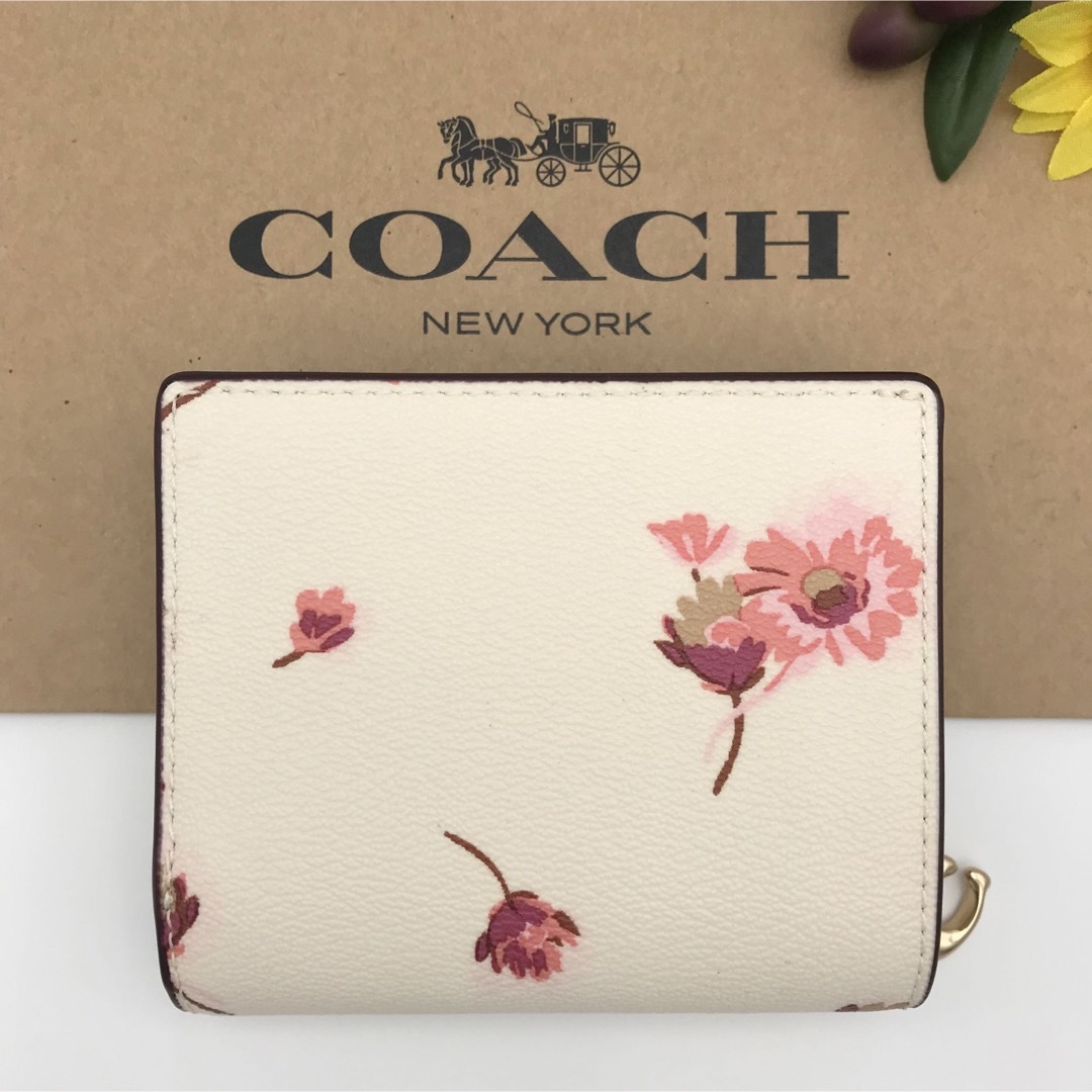 COACH(コーチ)のCOACH 財布 ★大人気★ スナップウォレット マルチフローラルプリント 新品 レディースのファッション小物(財布)の商品写真