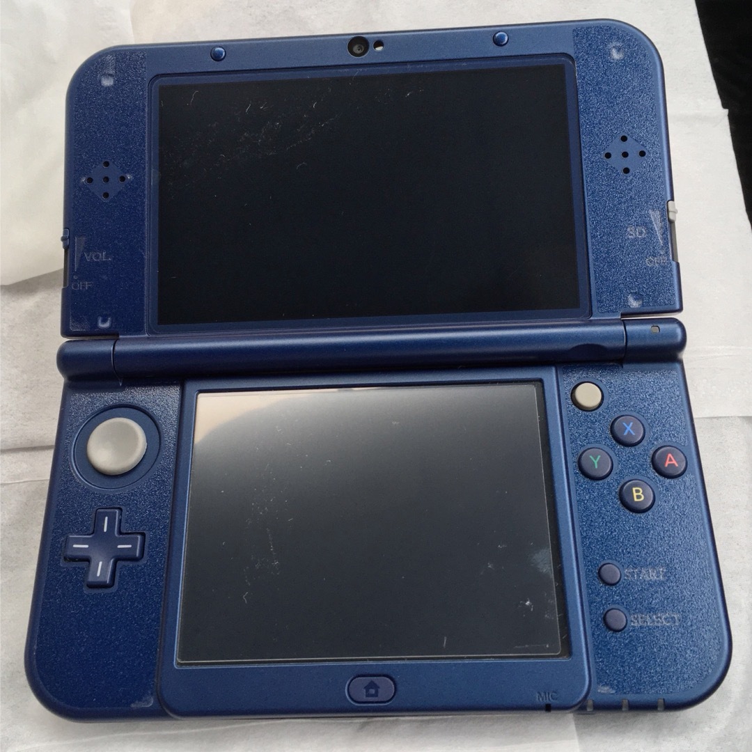 任天堂(ニンテンドウ)の 【完動品】ニンテンドー New 3DSLL メタリックブルー  エンタメ/ホビーのゲームソフト/ゲーム機本体(携帯用ゲーム機本体)の商品写真