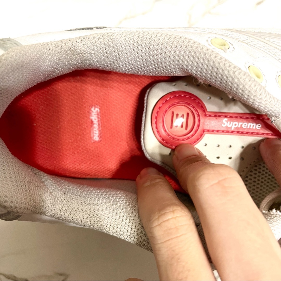 NIKE(ナイキ)の【大人気！！】Supreme 22SS Nike Shox Ride2 メンズの靴/シューズ(スニーカー)の商品写真