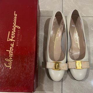 フェラガモ(Ferragamo)のフェラガモ　パンプス(ハイヒール/パンプス)