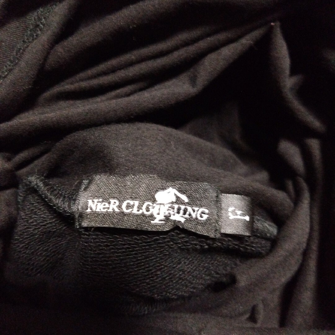 NieR Clothing(ニーアクロージング)のNieR ニーア パーカー レディースのトップス(パーカー)の商品写真