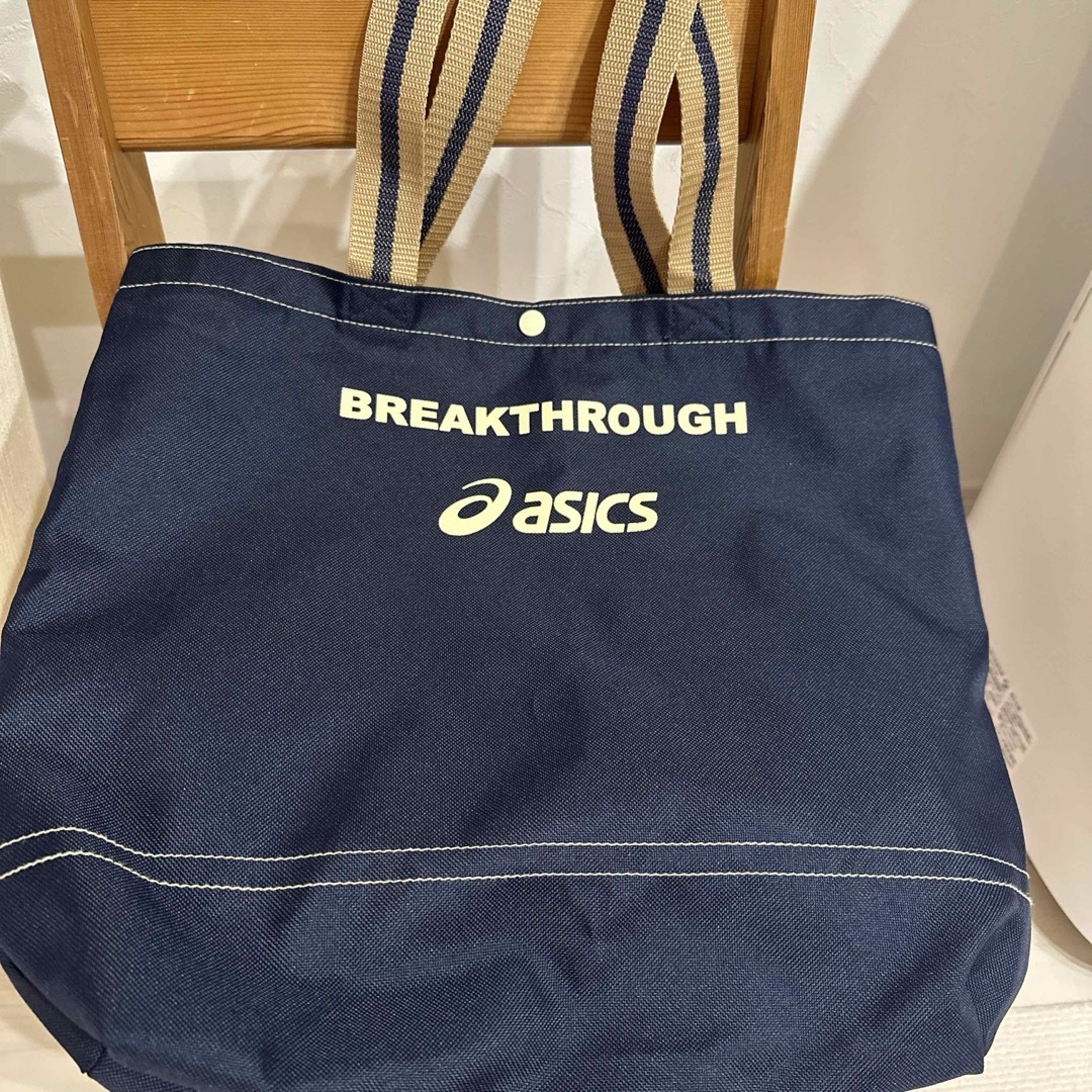 asics(アシックス)の未使用26.5センチ。バスケットシューズ⭐︎アシックスバック付き スポーツ/アウトドアのスポーツ/アウトドア その他(バスケットボール)の商品写真