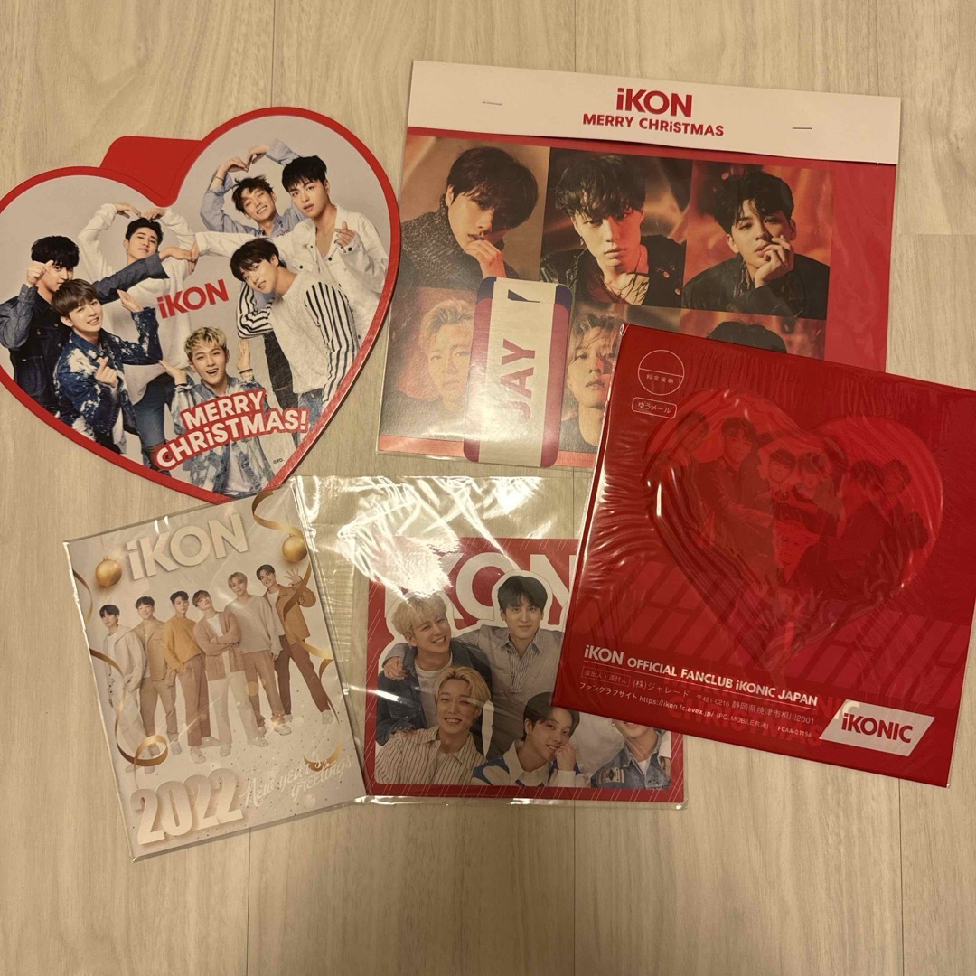 iKON(アイコン)のiKON クリスマスカード、ノート、ステッカー エンタメ/ホビーのタレントグッズ(アイドルグッズ)の商品写真