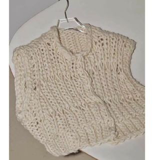 todayful Chunky Hand Knitvest