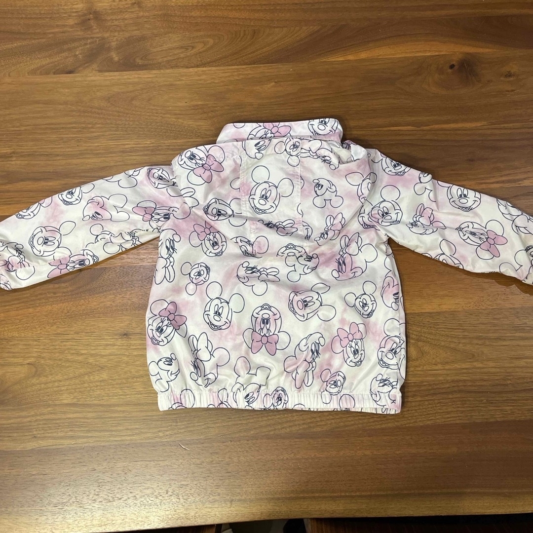 babyGAP(ベビーギャップ)のGAP ウインドブレーカー　110 キッズ/ベビー/マタニティのキッズ服女の子用(90cm~)(ジャケット/上着)の商品写真