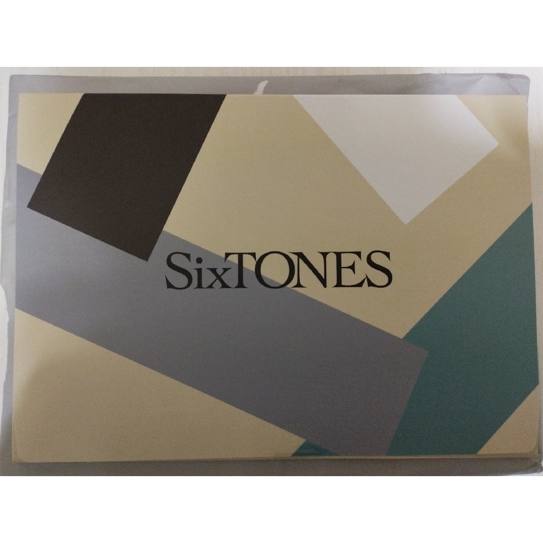 SixTONES(ストーンズ)のSixTONES 2024年 カレンダー ストカレ エンタメ/ホビーの声優グッズ(カレンダー)の商品写真