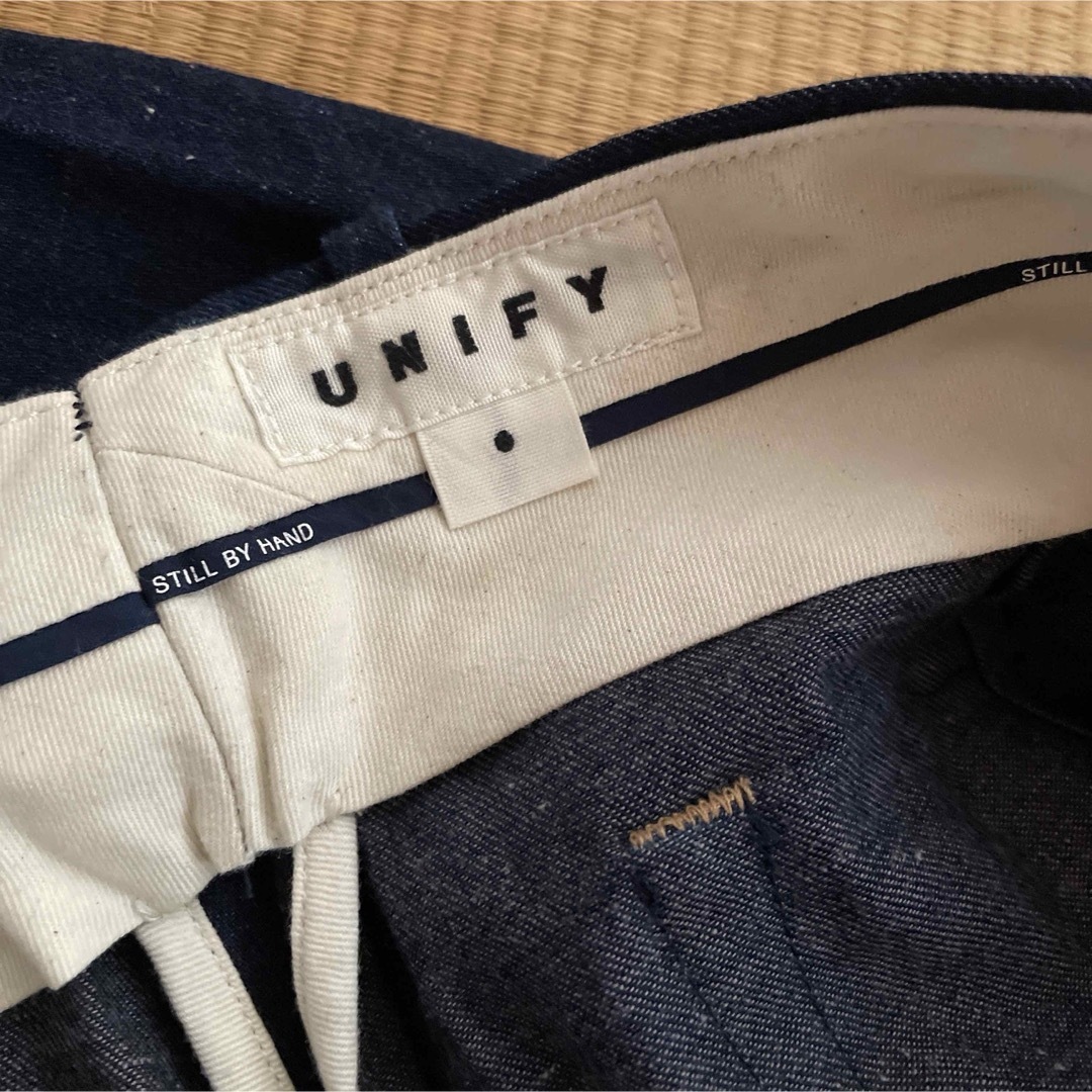 URBAN RESEARCH DOORS(アーバンリサーチドアーズ)のUNIFY●デニムパンツ●ジーンズ レディースのパンツ(デニム/ジーンズ)の商品写真