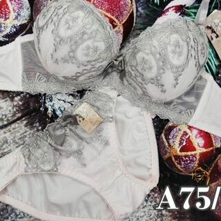 c129 A75/M ブラ＆ショーツセット 薄ピンク系 オーナメント刺繍(ブラ&ショーツセット)