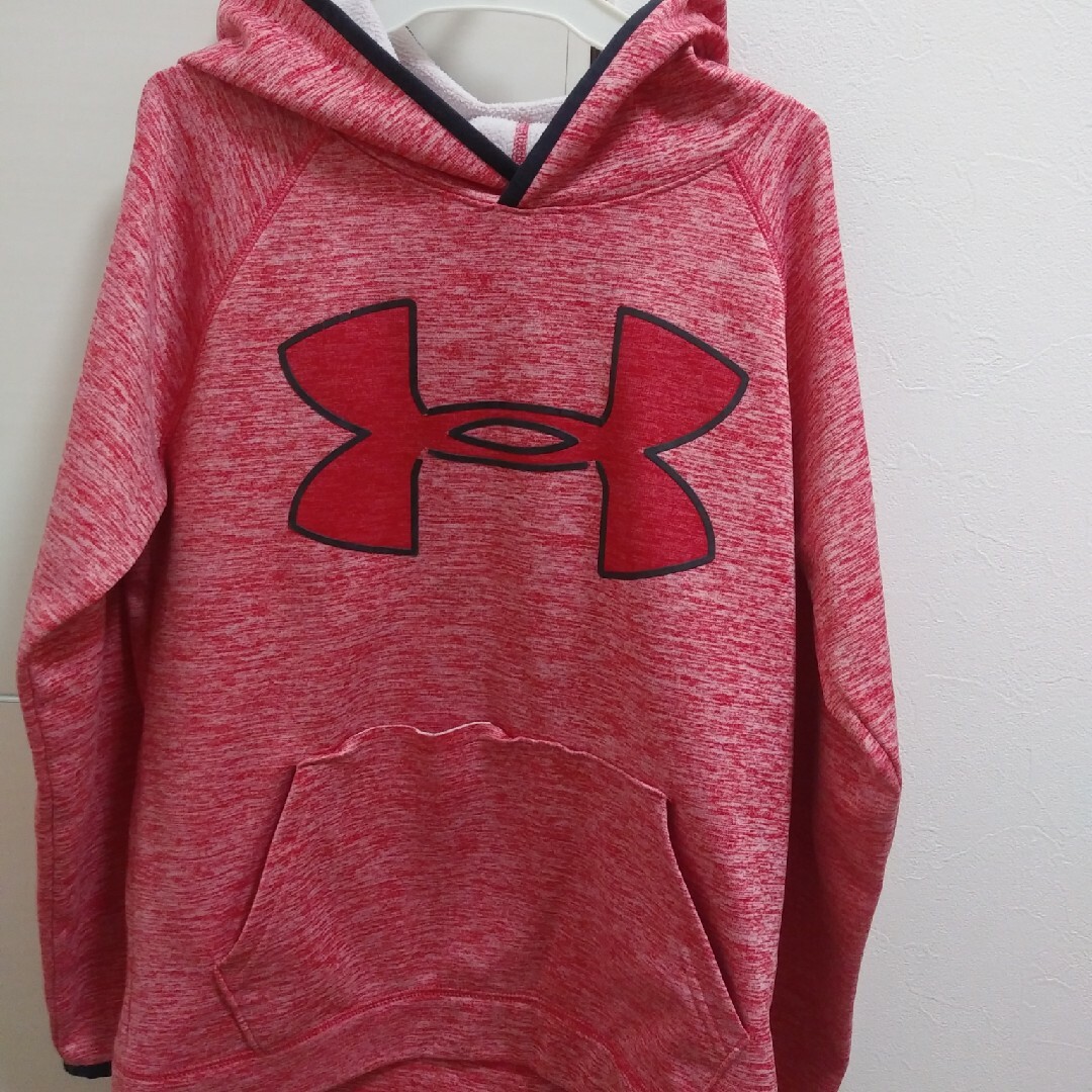 UNDER ARMOUR(アンダーアーマー)のUNDER ARMOUR　パーカー レディースのトップス(パーカー)の商品写真