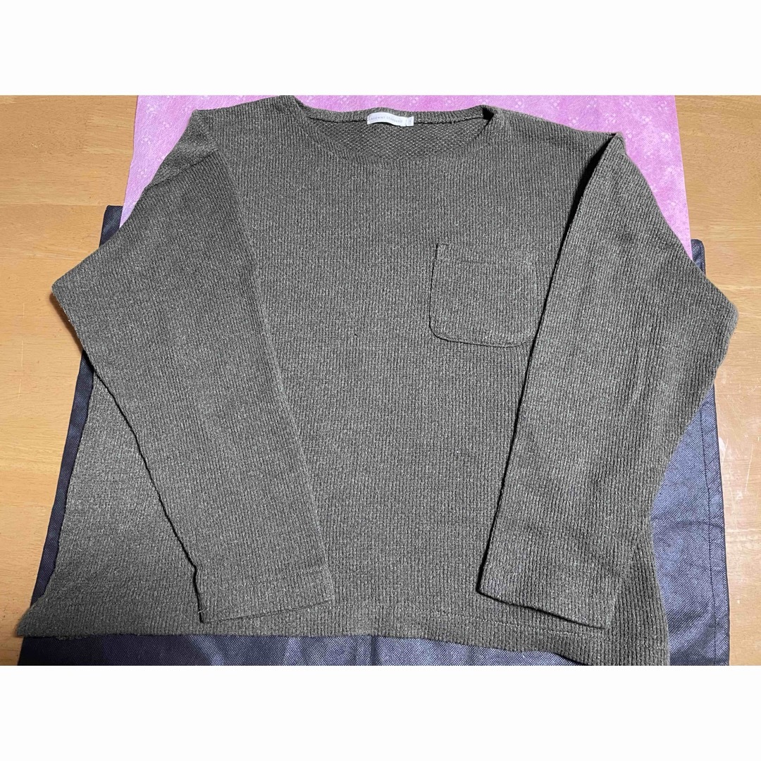 BROWNY(ブラウニー)のブラウニー　胸ポケット付きセーター　横ゆったり丈短め　カーキ メンズのトップス(ニット/セーター)の商品写真
