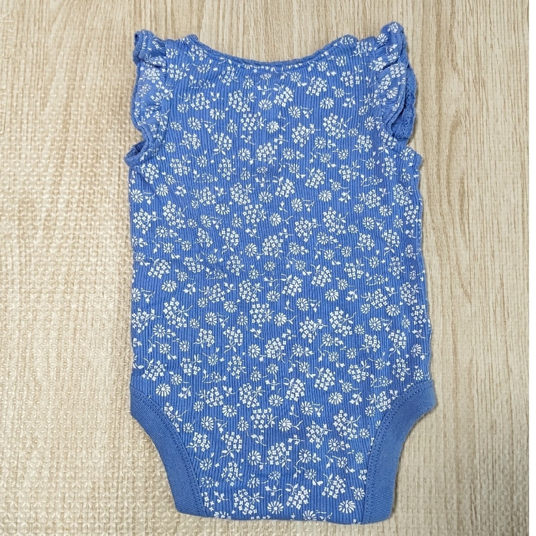 babyGAP(ベビーギャップ)のベビーギャップ　ロンパース　ハーフパンツ　女の子　セット キッズ/ベビー/マタニティのベビー服(~85cm)(ロンパース)の商品写真