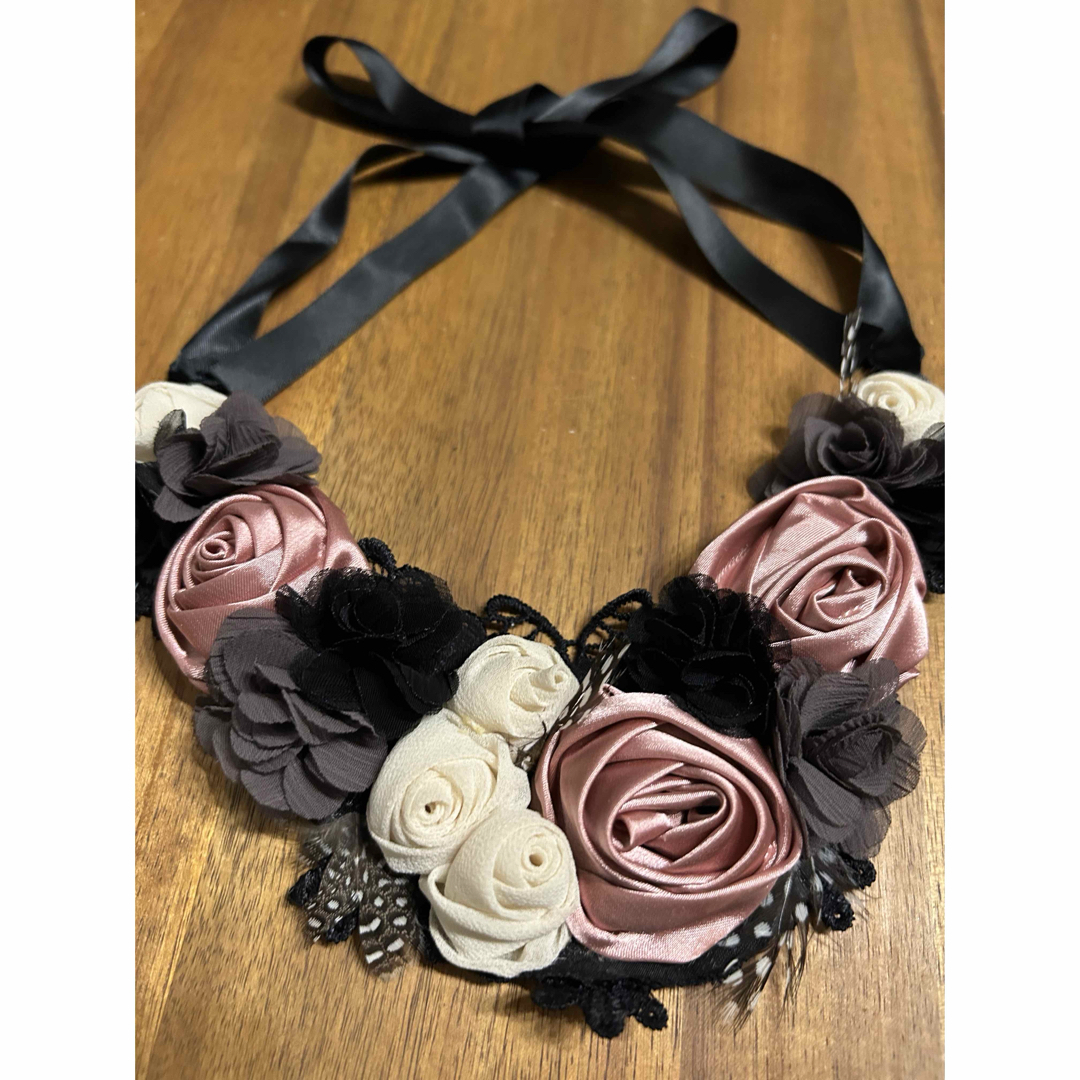 ROSE BUD(ローズバッド)のROSE BUD購入　リボンネックレス レディースのアクセサリー(ネックレス)の商品写真