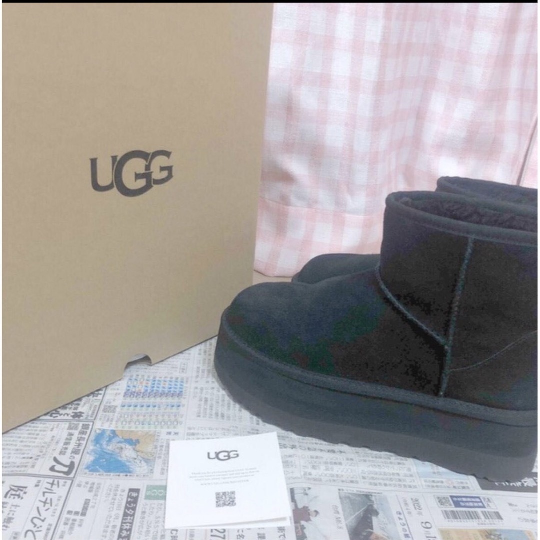 UGG(アグ)のUGG クラシックミニ　24.0 レディースの靴/シューズ(ブーツ)の商品写真