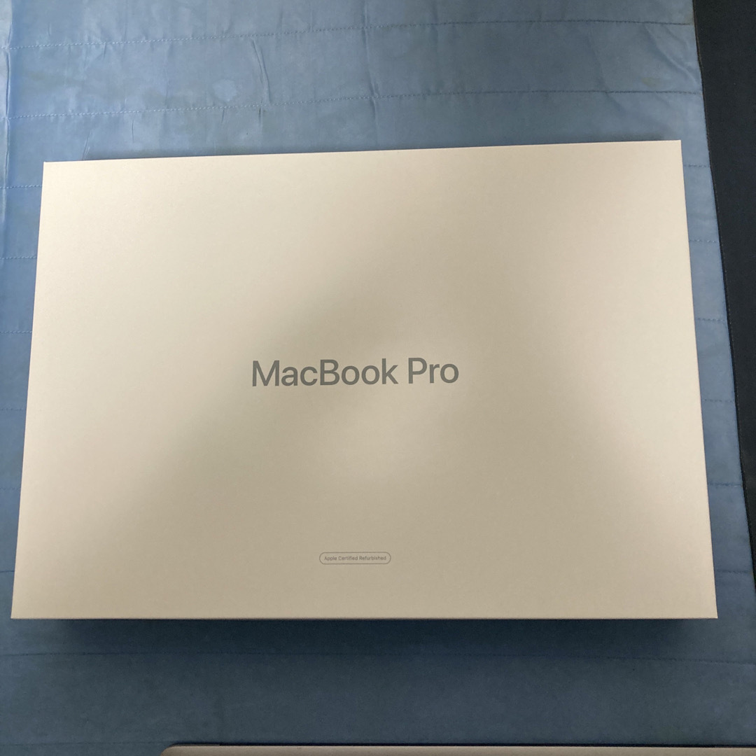 Apple(アップル)のMacBook pro 15インチ　2019 スマホ/家電/カメラのPC/タブレット(ノートPC)の商品写真