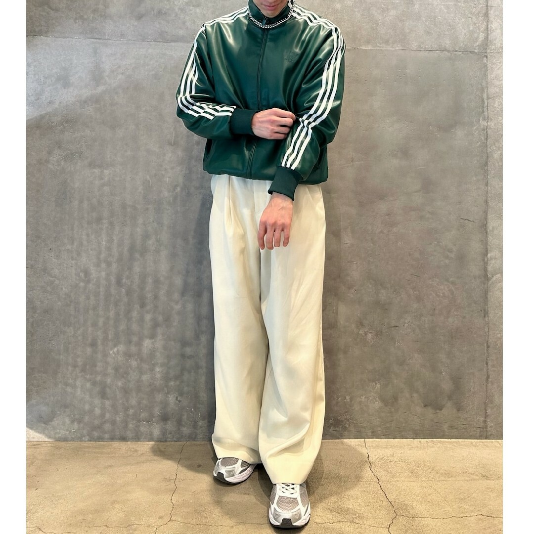 adidas(アディダス)の大人気！完売品！adidas Originals フェイク レザー アディカラー メンズのジャケット/アウター(レザージャケット)の商品写真