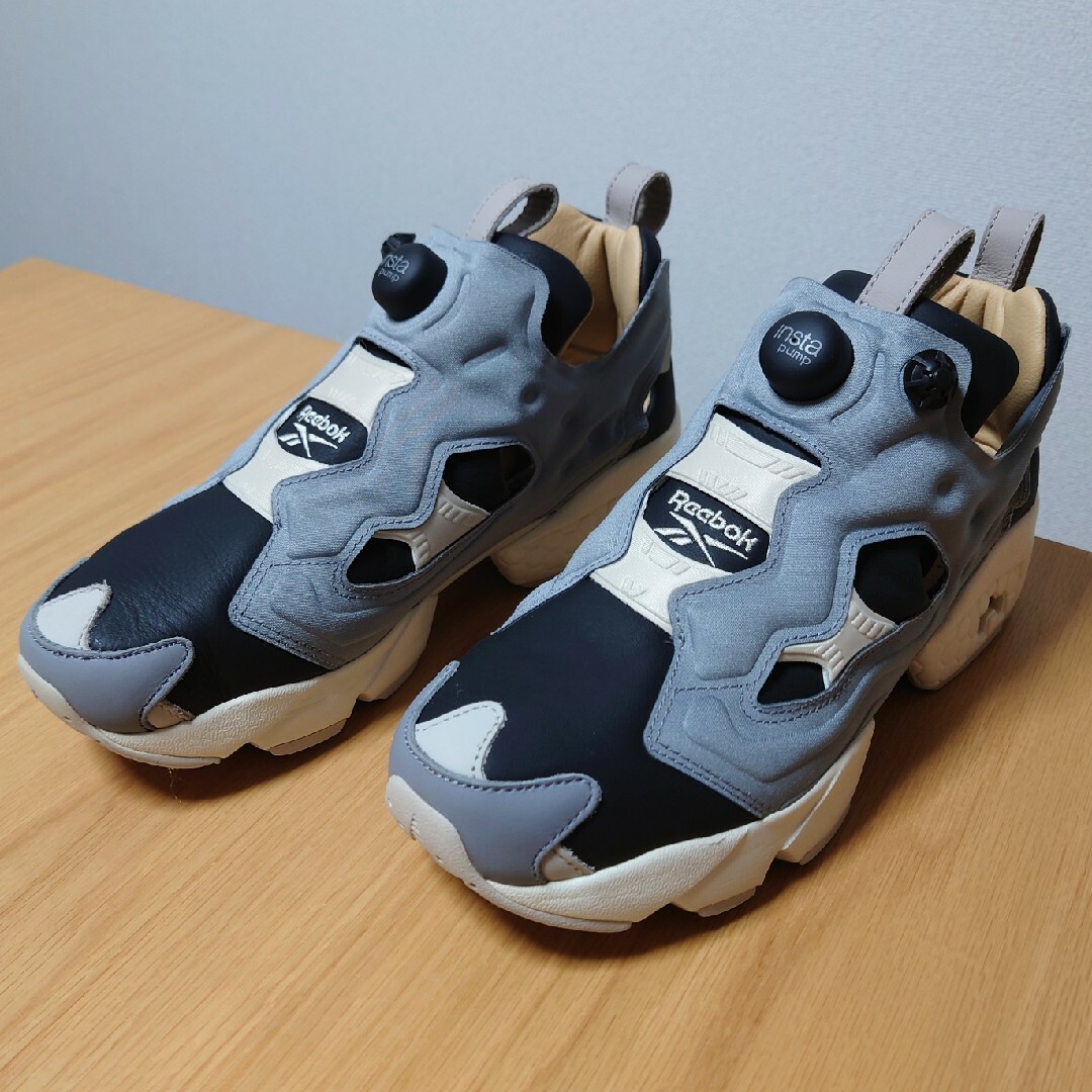 Reebok(リーボック)の【10%OFF】リーボック  インスタポンプフューリー94ラックスレザーブラック メンズの靴/シューズ(スニーカー)の商品写真