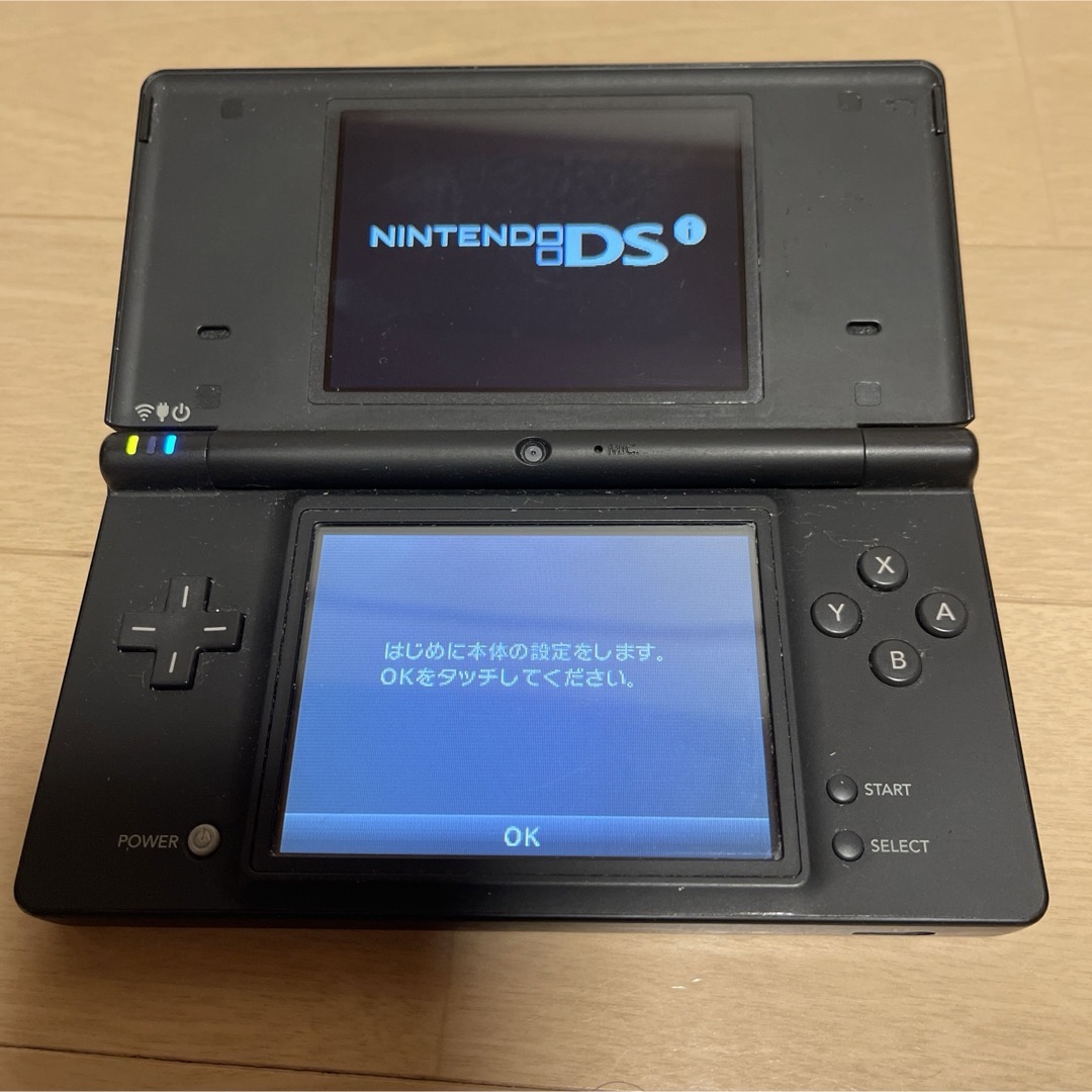 ニンテンドーDS(ニンテンドーDS)のニンテンドーDS i エンタメ/ホビーのゲームソフト/ゲーム機本体(携帯用ゲーム機本体)の商品写真