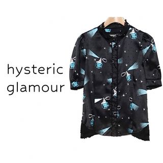 ヒステリックグラマー(HYSTERIC GLAMOUR)のヒステリックグラマー【美品】パフューム柄 サテン×レース 半袖 ブラウス(シャツ/ブラウス(半袖/袖なし))