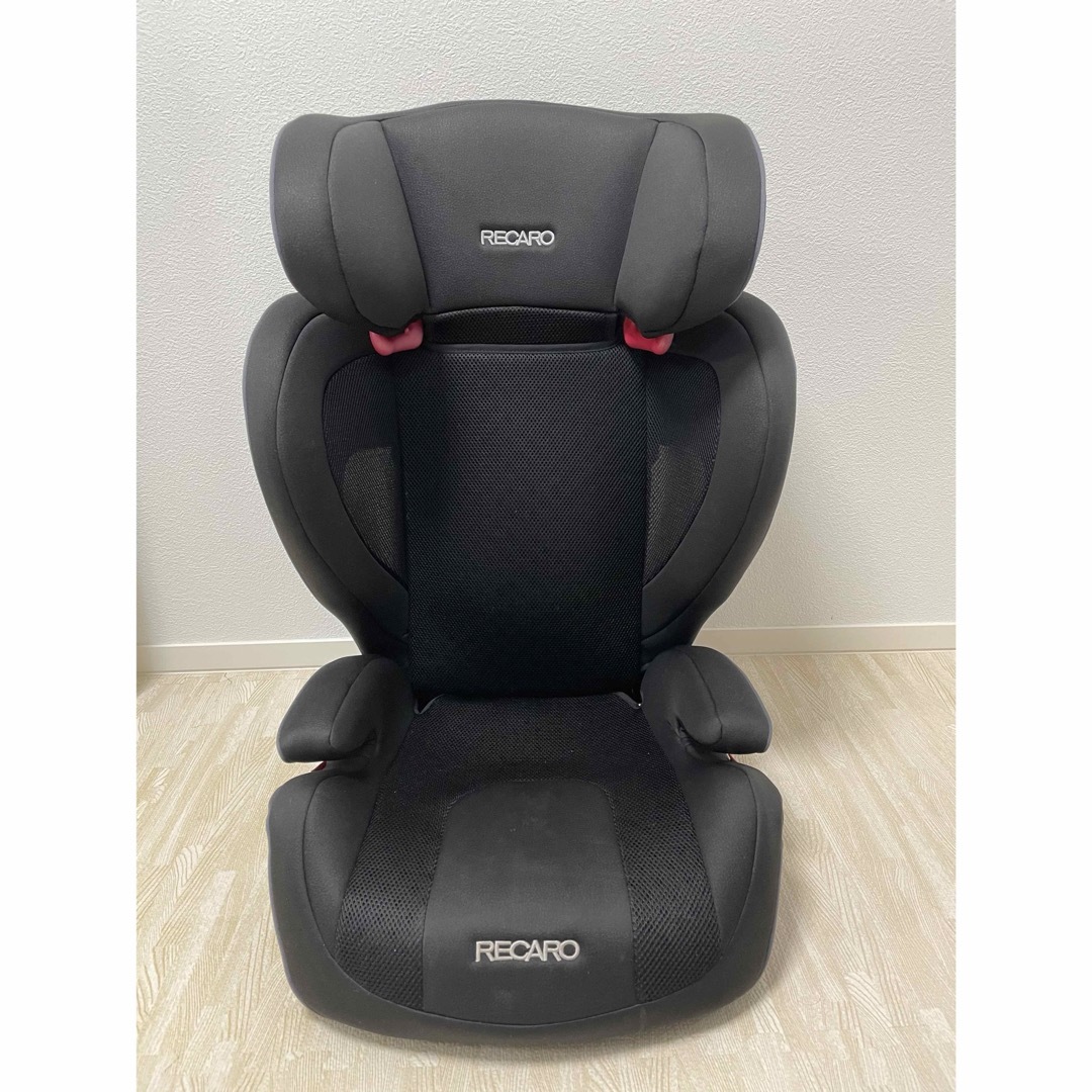 RECARO(レカロ)のRECARO（レカロ） J3 ネオ コスモブラック（ジュニアシート） キッズ/ベビー/マタニティの外出/移動用品(自動車用チャイルドシート本体)の商品写真