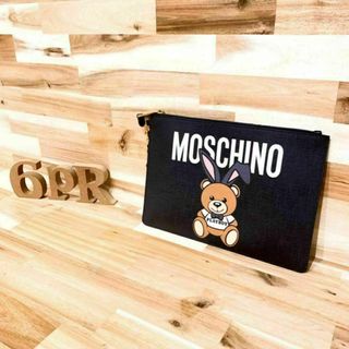 MOSCHINO - 激レア【モスキーノ×プレイボーイ】コラボ バニー テディベア クラッチバッグ 黒