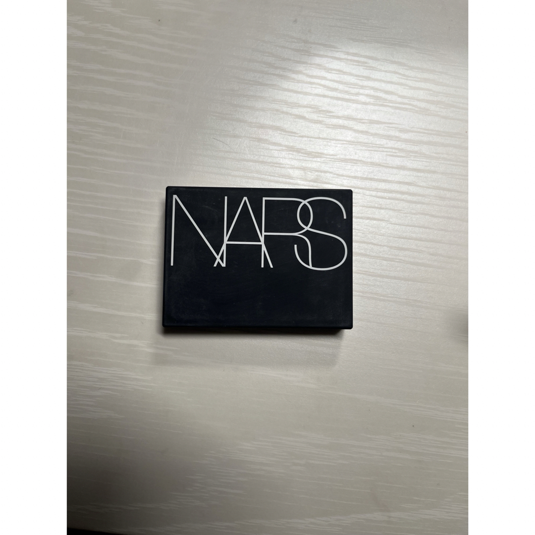 NARS(ナーズ)のナーズ NARSライトリフレクティングセッティングパウダー プレスト Ｎ ミニ コスメ/美容のベースメイク/化粧品(フェイスパウダー)の商品写真