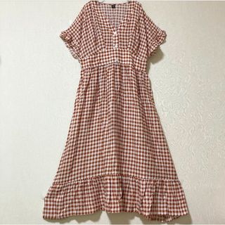 シーイン(SHEIN)のオレンジ×白ギンガムチェックのウィングスリーブ　裾ティアードゆるっとロングワンピ(ロングワンピース/マキシワンピース)