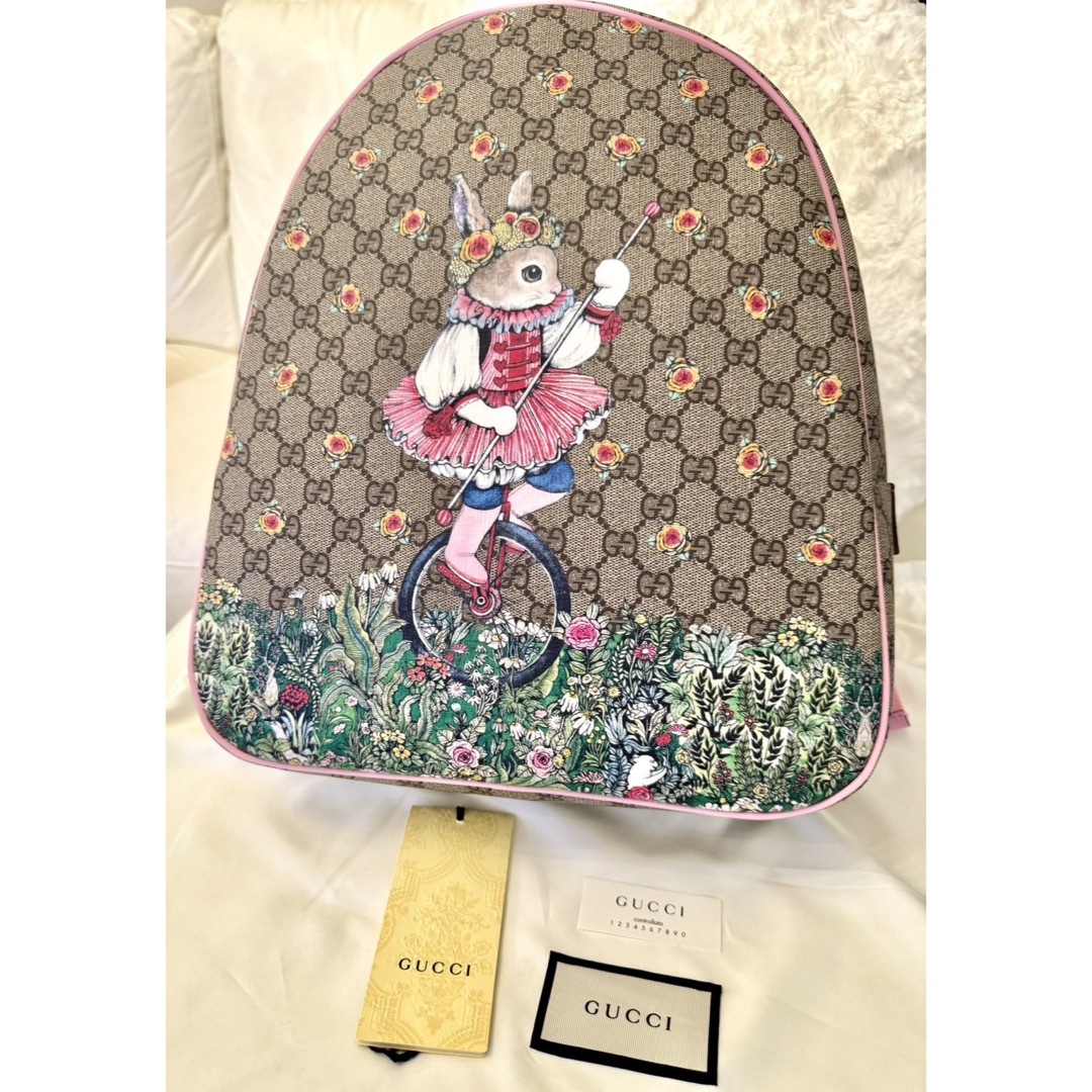 Gucci(グッチ)のGUCCI ヒグチユウコ　コラボ　バックパック　リュック　チルドレンズ レディースのバッグ(リュック/バックパック)の商品写真