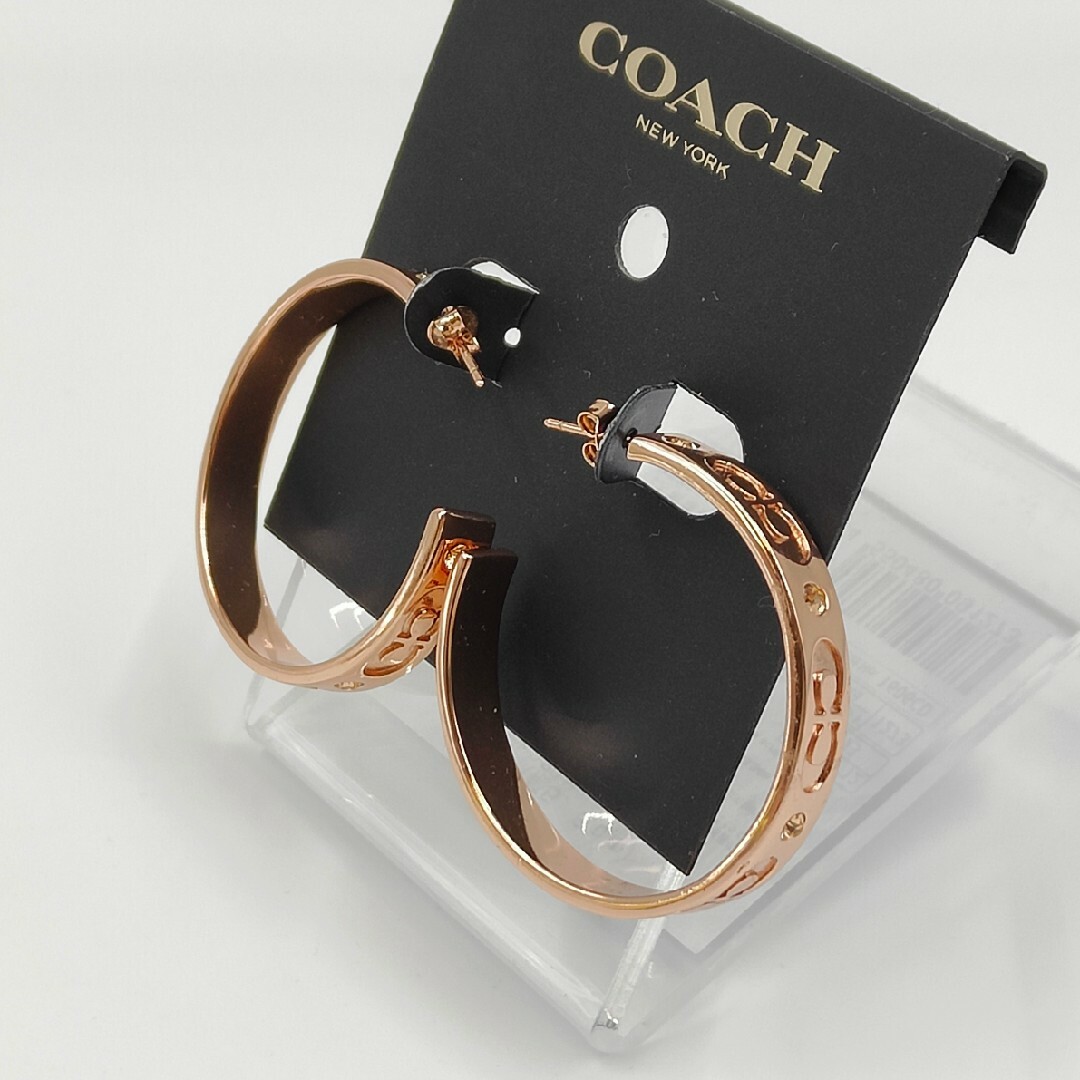 COACH(コーチ)の可愛い&上品　コーチ　COACH　ピンクゴールド　シグネチャー　ビジュー　ピアス レディースのアクセサリー(ピアス)の商品写真