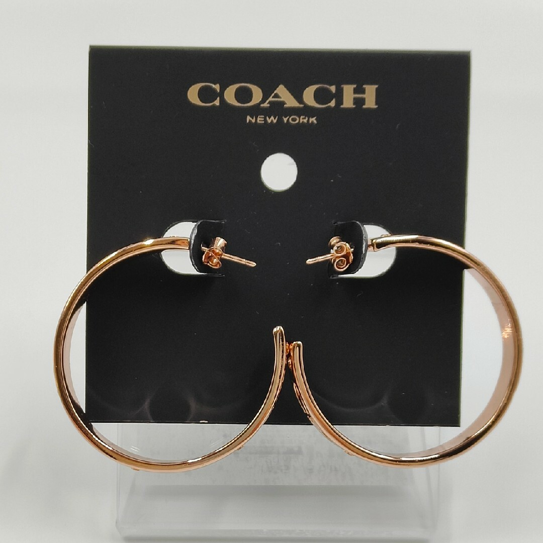 COACH(コーチ)の可愛い&上品　コーチ　COACH　ピンクゴールド　シグネチャー　ビジュー　ピアス レディースのアクセサリー(ピアス)の商品写真