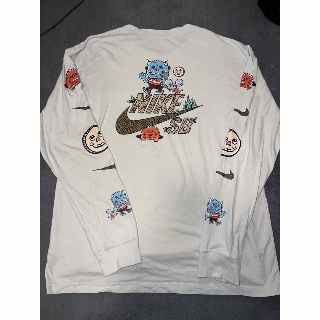 NIKE(ナイキ)のNike SB Artist Long Sleeve T-Shirt メンズのトップス(Tシャツ/カットソー(七分/長袖))の商品写真