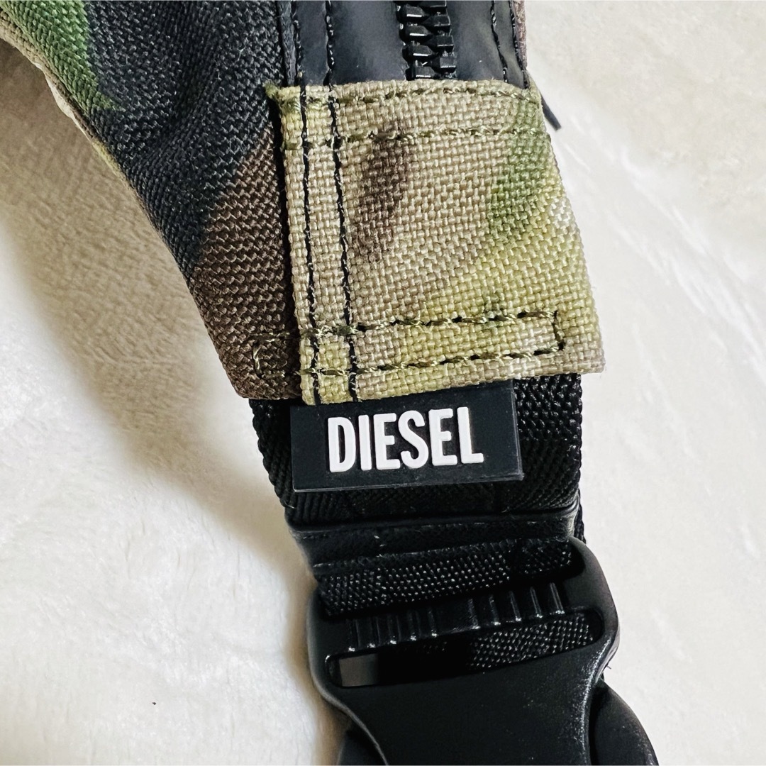 DIESEL(ディーゼル)の【限定セール】【極美品】DIESEL ディーゼル ボディバッグ 迷彩 カモフラ メンズのバッグ(ボディーバッグ)の商品写真