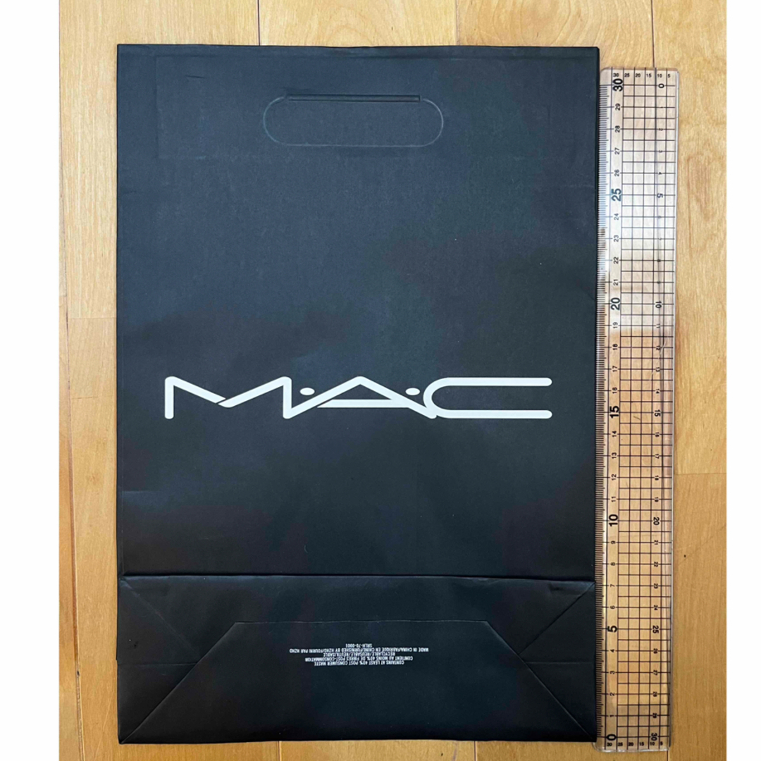 MAC(マック)のMAC ショップ袋　紙袋　プレゼント レディースのバッグ(ショップ袋)の商品写真