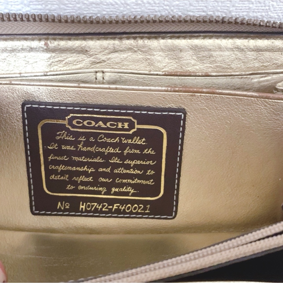 COACH(コーチ)のCOACHコーチ　たっぷり収納　ジャバラ　ゴールド長財布　シグネチャーCC レディースのファッション小物(財布)の商品写真