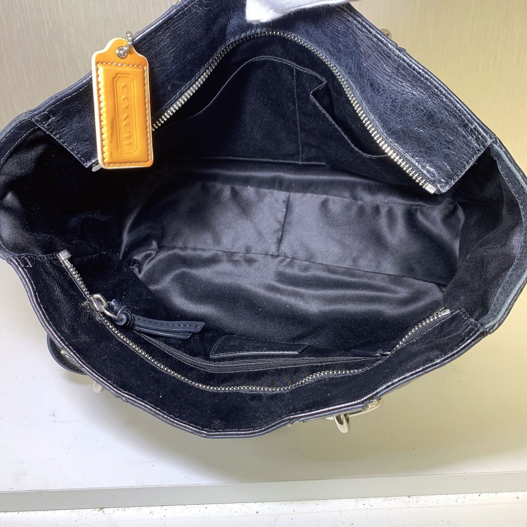 COACH(コーチ)のＥ　美品 COACH デザイントートバッグ BLACK メンズのバッグ(トートバッグ)の商品写真