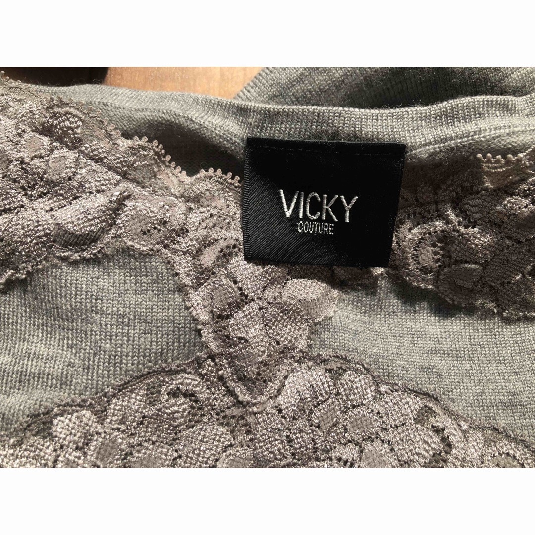 VICKY(ビッキー)の【送料無料】VICKY ビッキー レース グレー キャミソール Mサイズ レディースのトップス(キャミソール)の商品写真