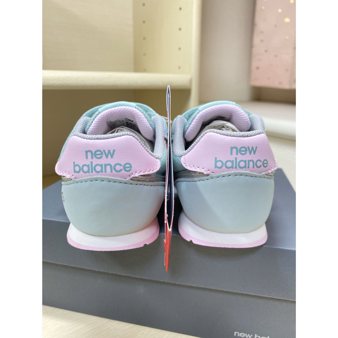 New Balance(ニューバランス)の新品未使用 16cm ニューバランス IZ373 AE2  キッズ/ベビー/マタニティのキッズ靴/シューズ(15cm~)(スニーカー)の商品写真