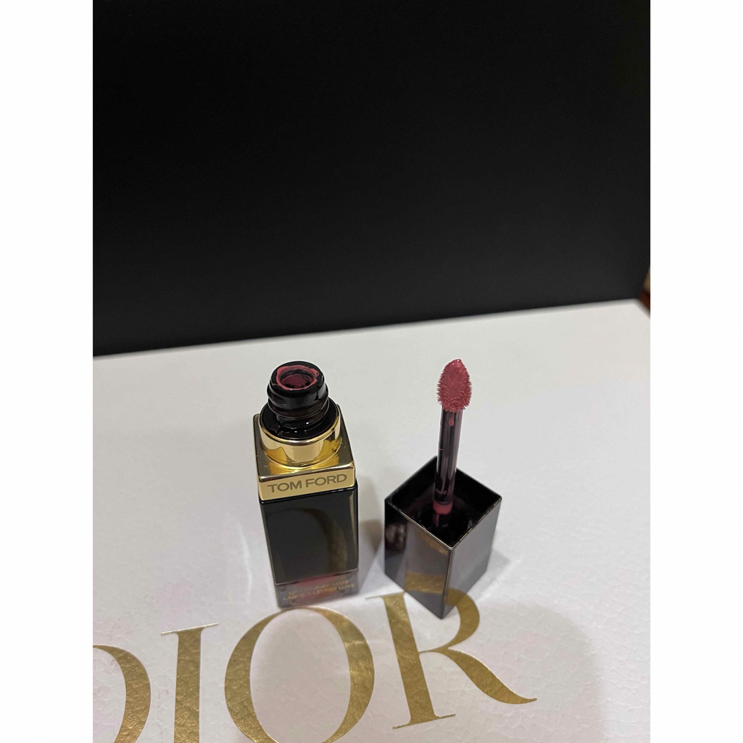 TOM FORD BEAUTY(トムフォードビューティ)のトムフォード　リップラッカー　リュクス（ビニール）01インシニュエイト コスメ/美容のベースメイク/化粧品(口紅)の商品写真